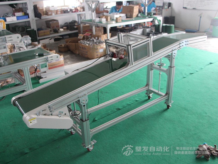 小型皮帶輸送機(jī)